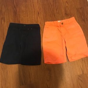 ⚡️Flash Sale⚡️2 for 1 navy& orange boys shorts.